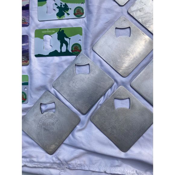 Lot of 22 Moosehead Bottle Openers - Credit Card & Coaster Openers Vintage - Picture 7 of 12